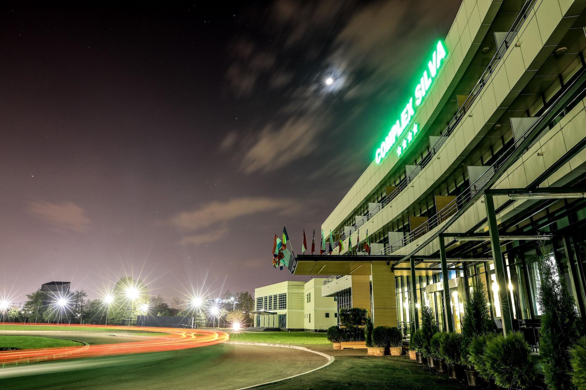 Complex Silva Hotel Bucureşti Ngoại thất bức ảnh